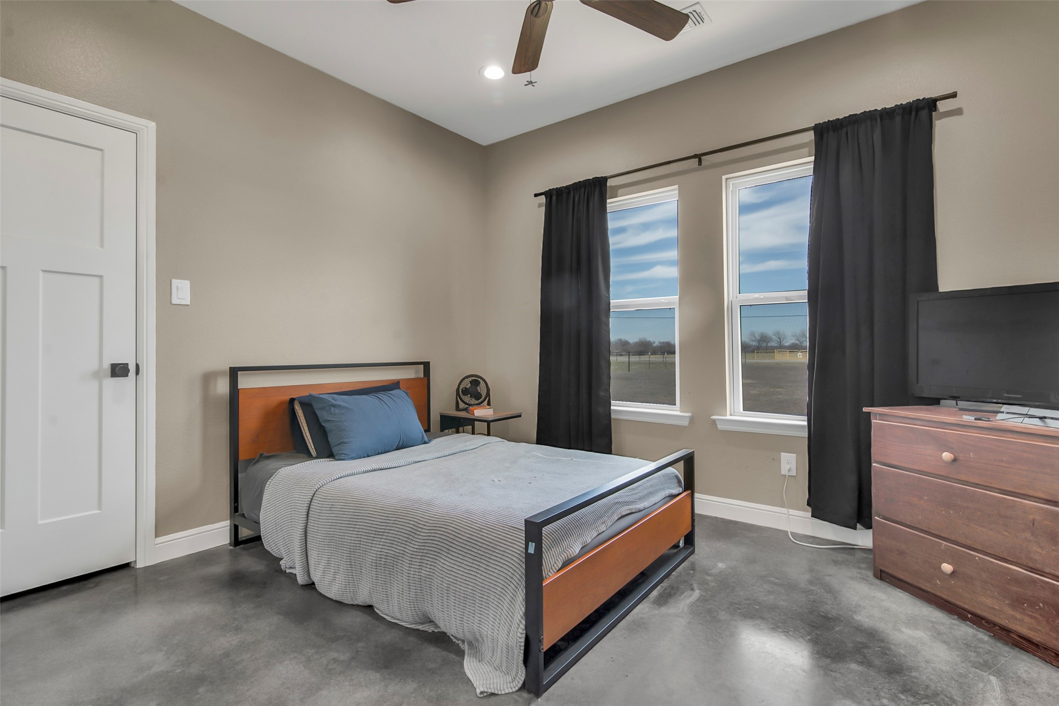 2415 Bucksnort Road Van Alstyne TX 75495