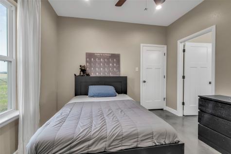 2415 Bucksnort Road Van Alstyne TX 75495