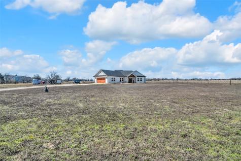 2415 Bucksnort Road Van Alstyne TX 75495