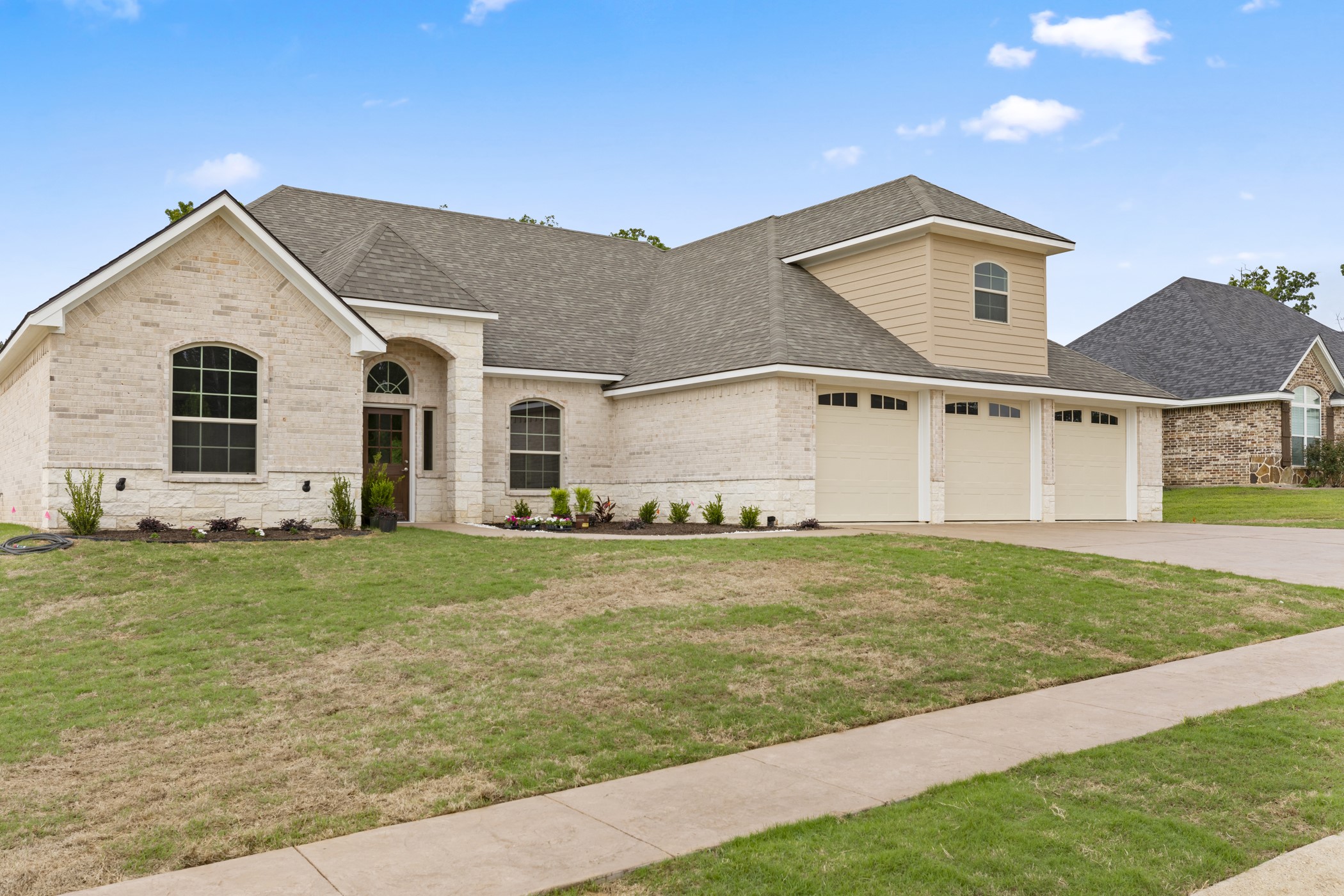 1616 Courtland Lane Lindale TX 75771