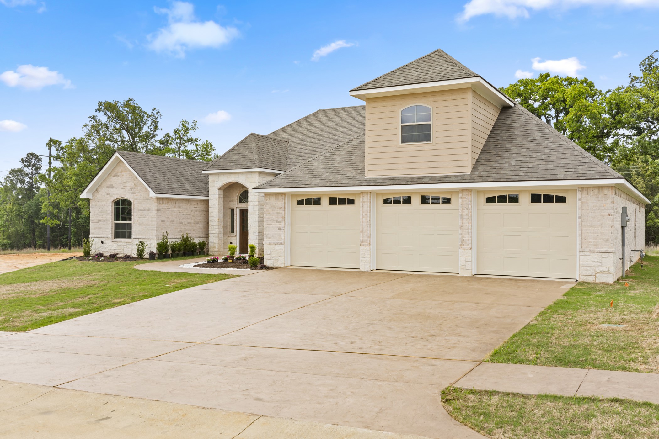 1616 Courtland Lane Lindale TX 75771