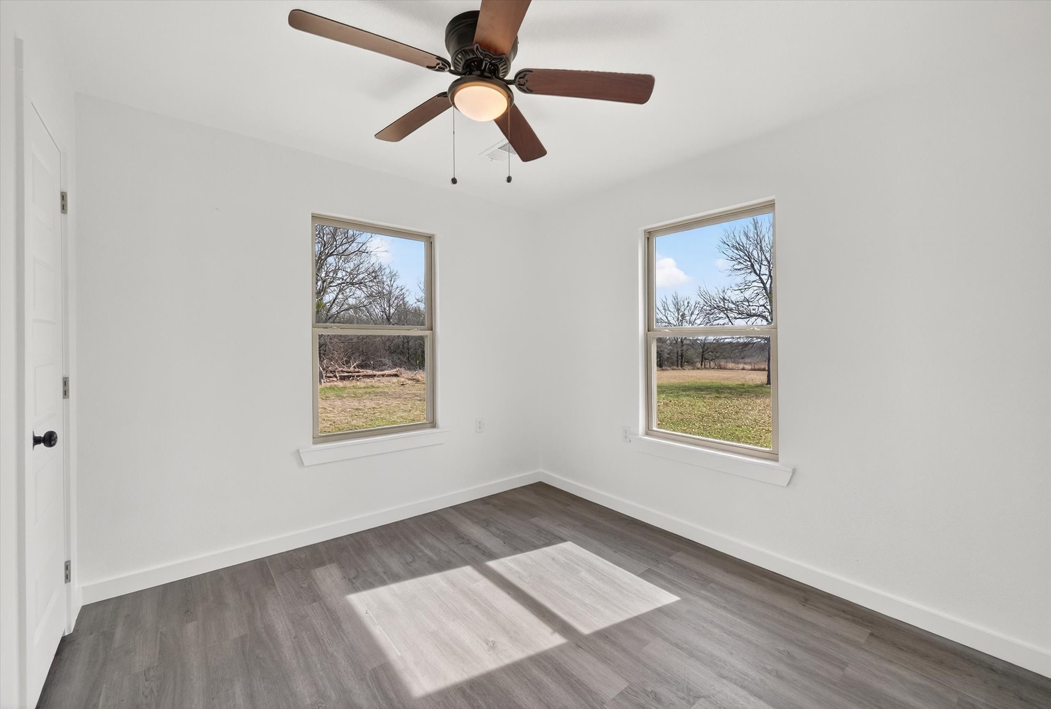 705 S 3rd Street E Dawson TX 76639