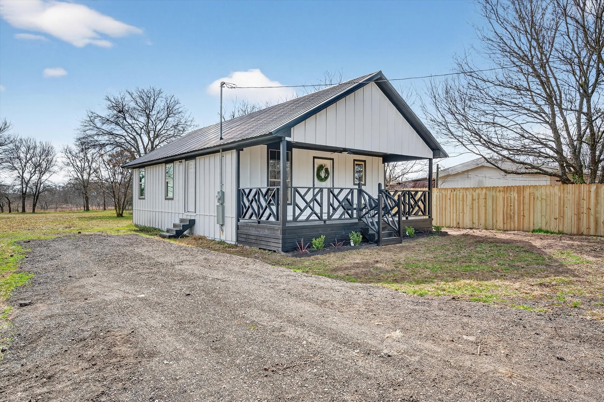 705 S 3rd Street E Dawson TX 76639