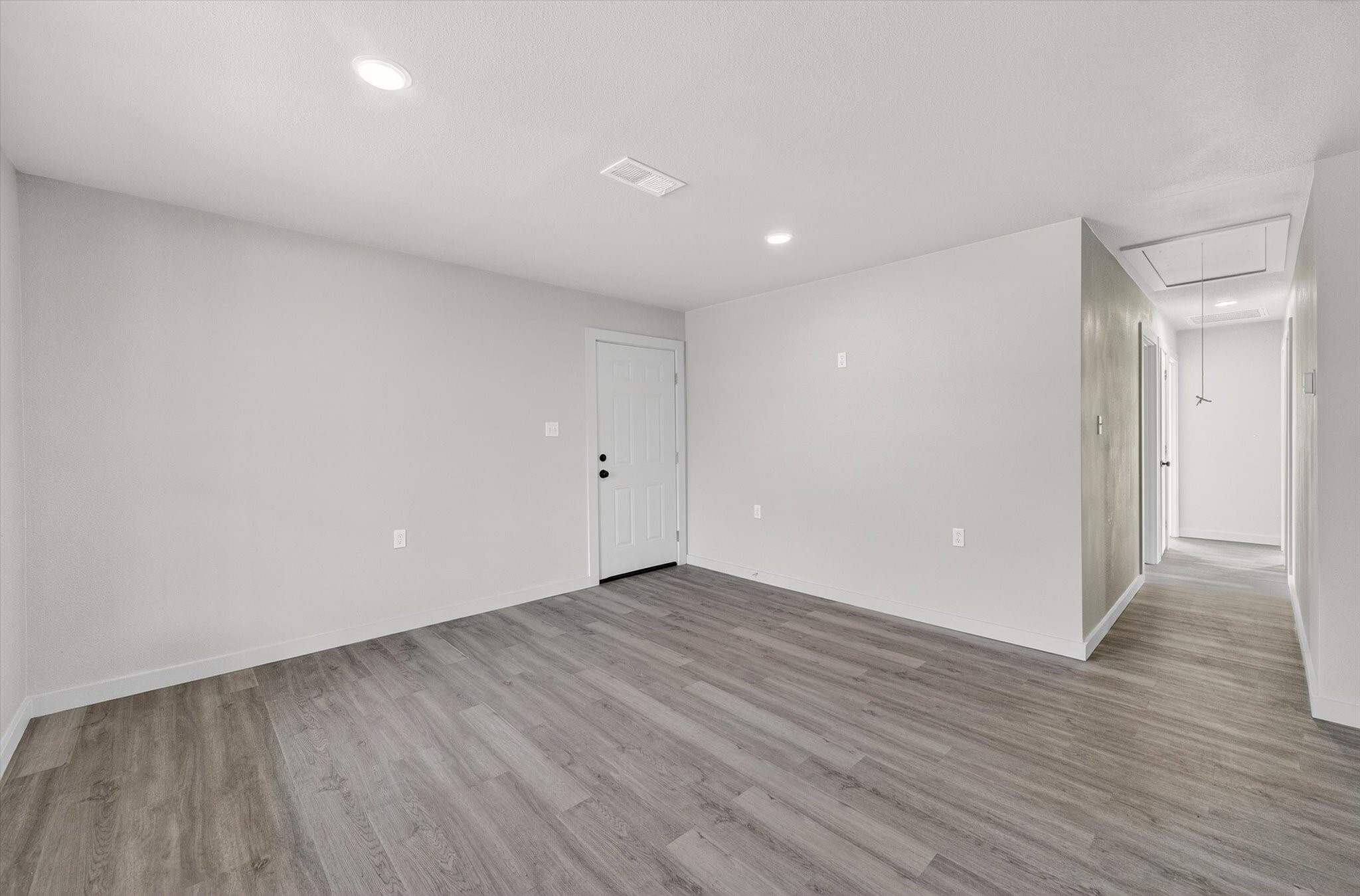 705 S 3rd Street E Dawson TX 76639