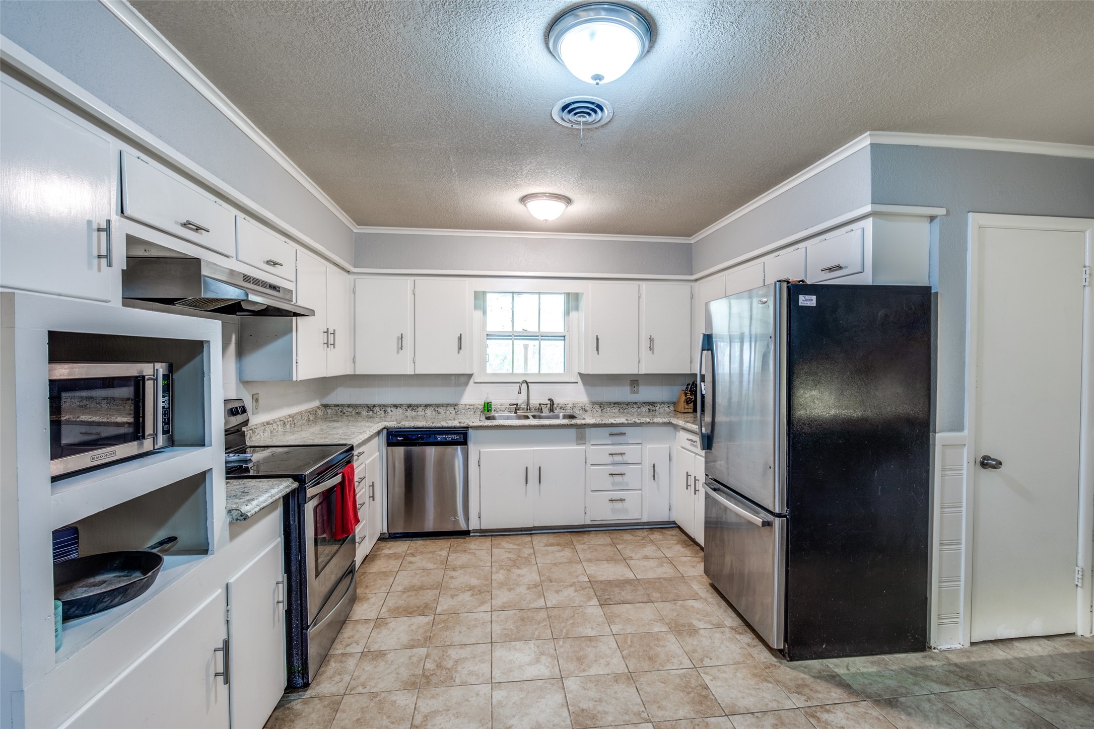 3928 Menzer Road Fort Worth TX 76103