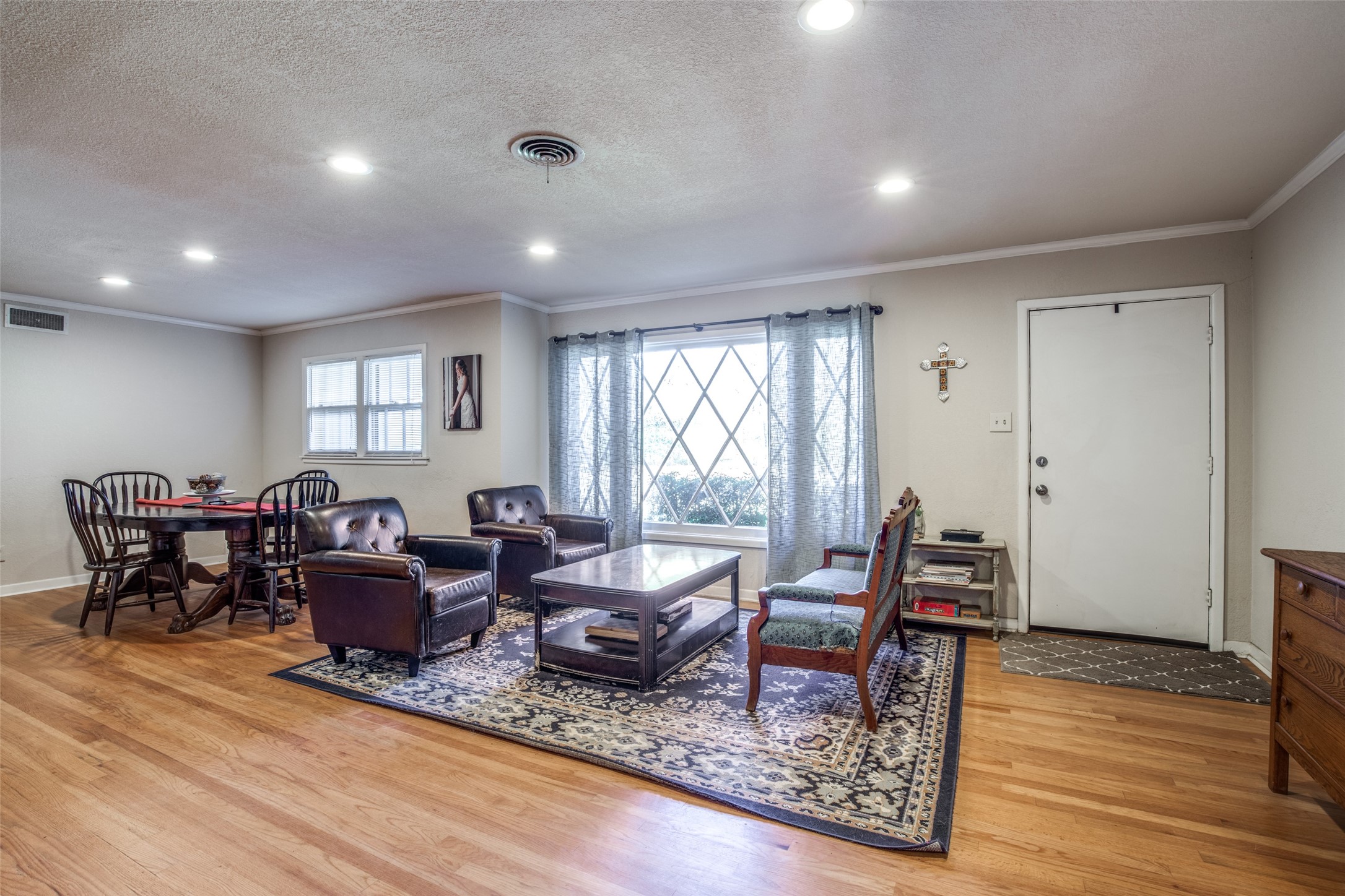 3928 Menzer Road Fort Worth TX 76103