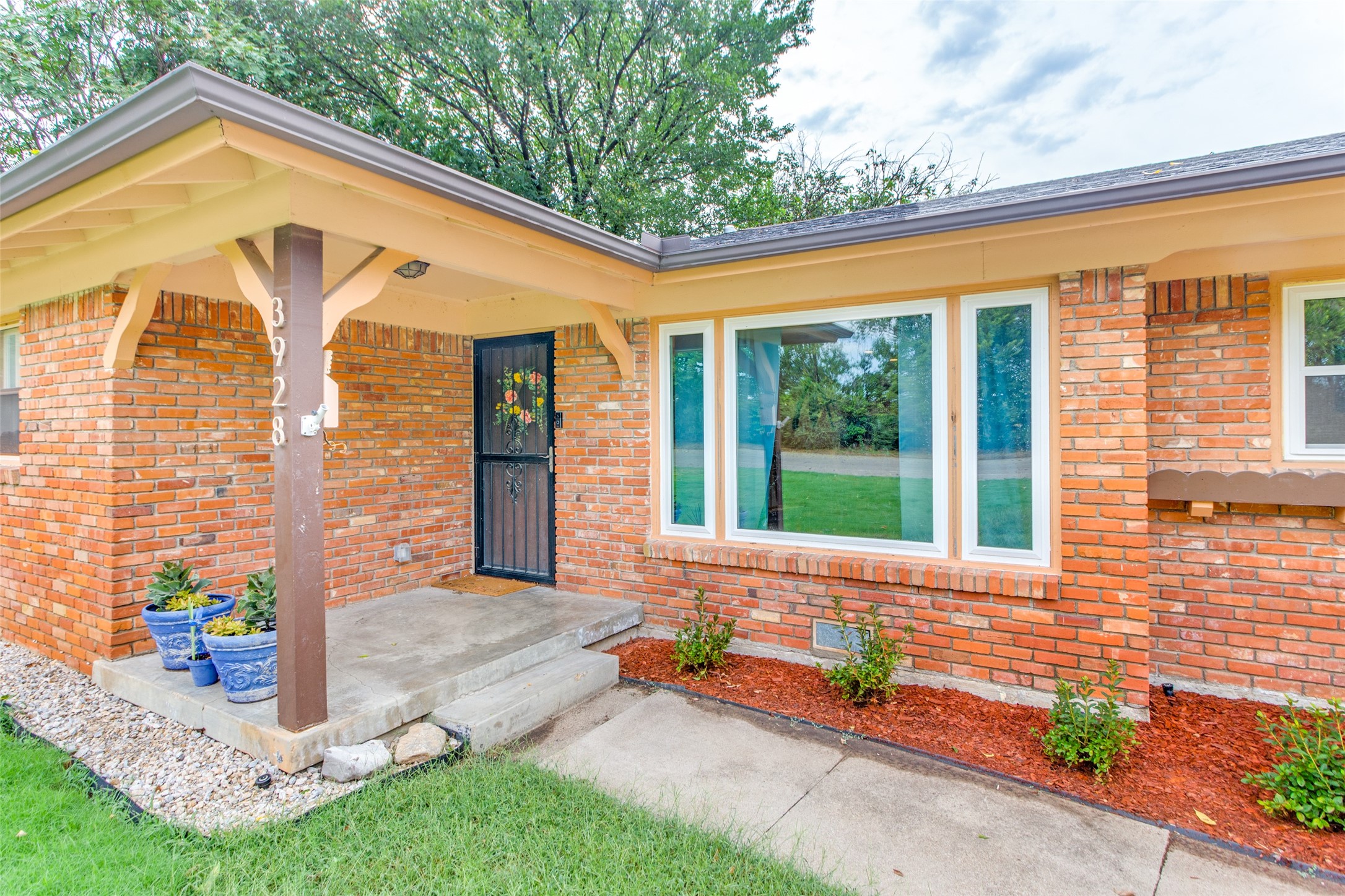 3928 Menzer Road Fort Worth TX 76103
