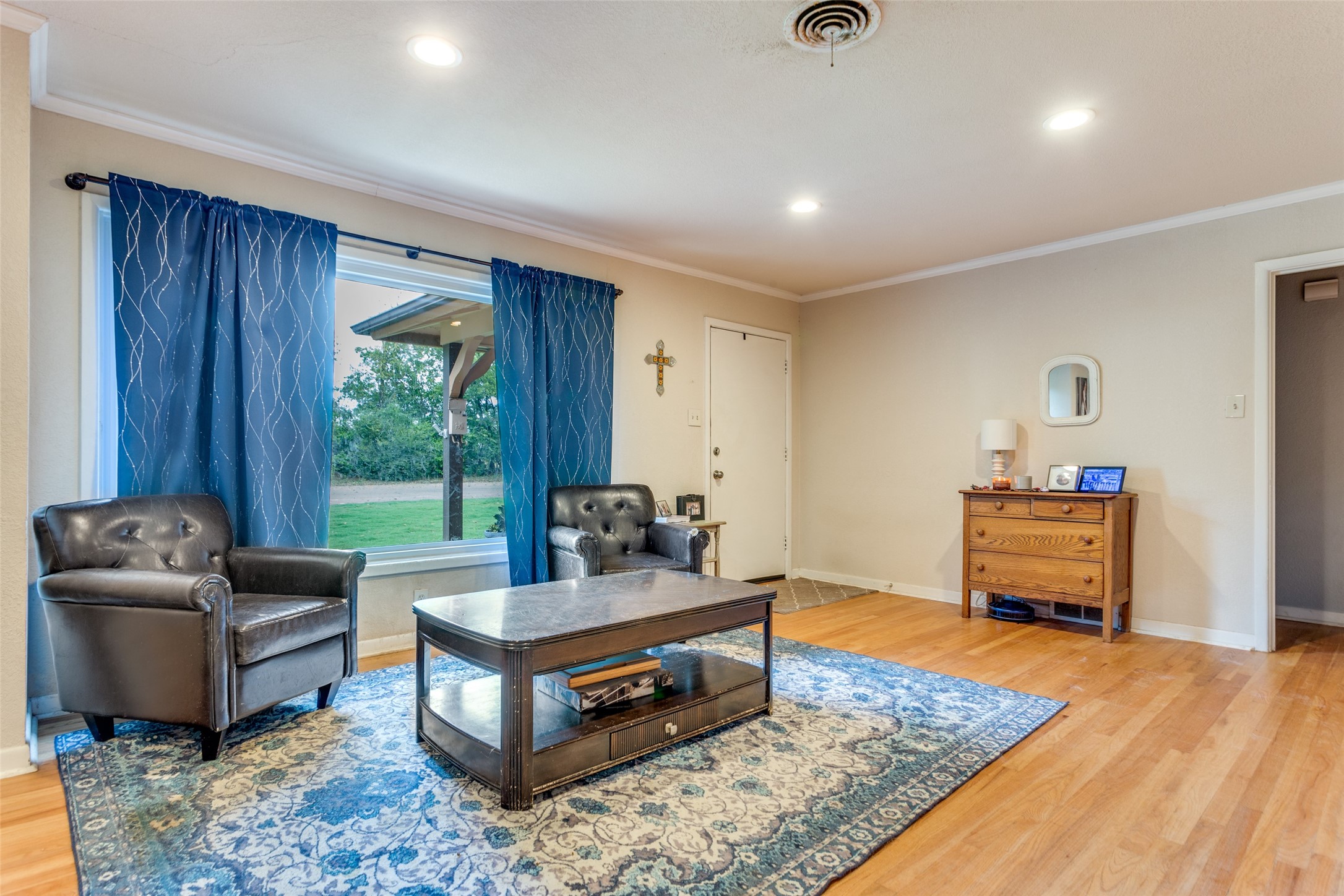 3928 Menzer Road Fort Worth TX 76103