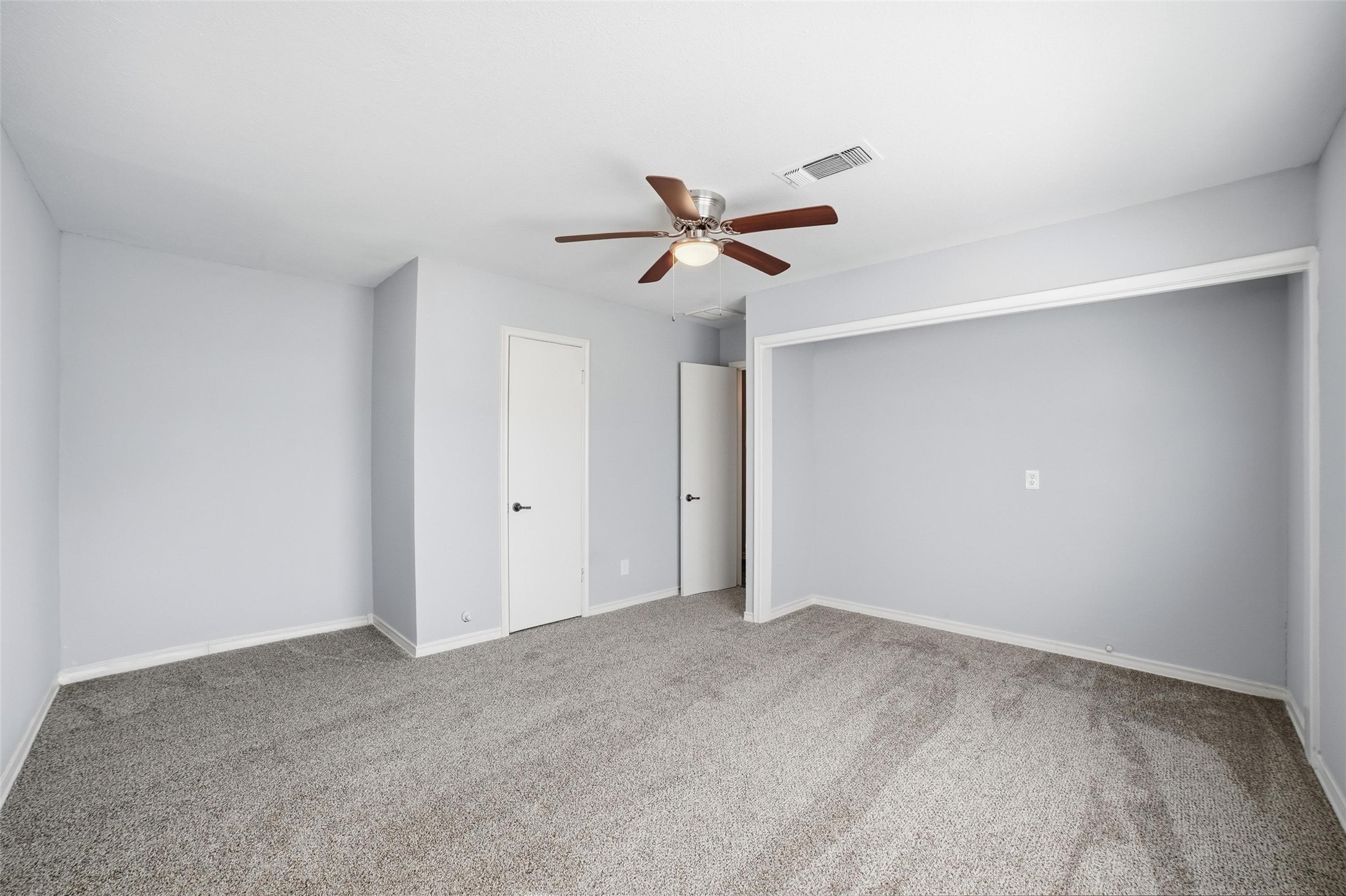 2926 N Prairie Creek Road Dallas TX 75227