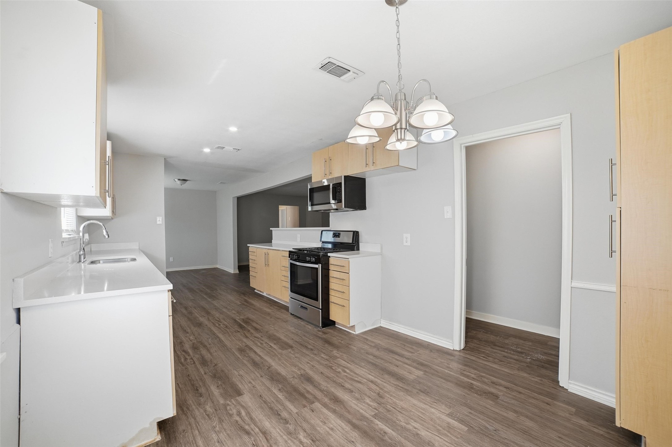 2926 N Prairie Creek Road Dallas TX 75227