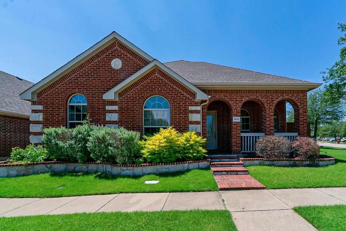 5925 Chuck Wagon Lane Mckinney TX 75070