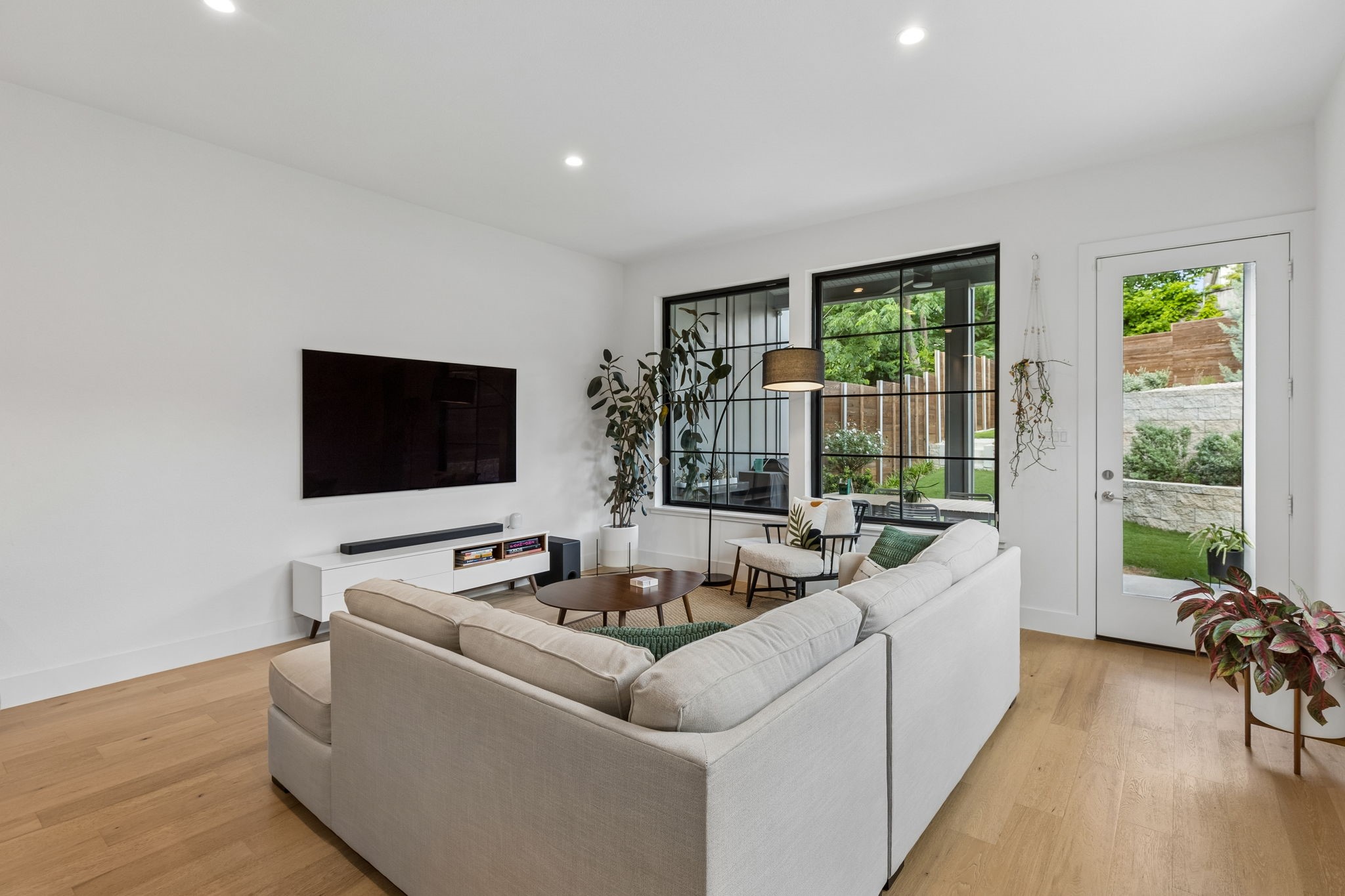 1208 Haines Avenue Dallas TX 75208