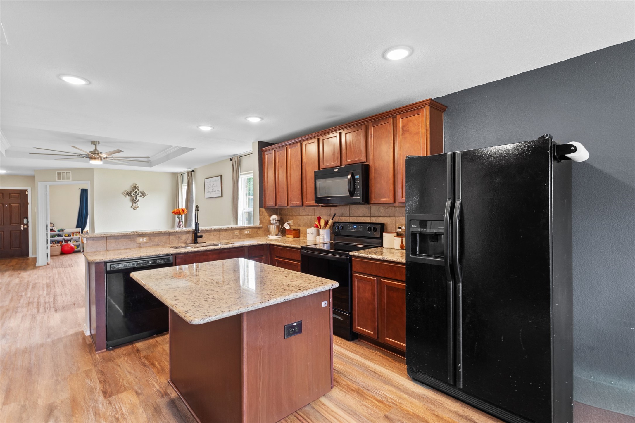 1914 Waggoner Drive Aubrey TX 76227