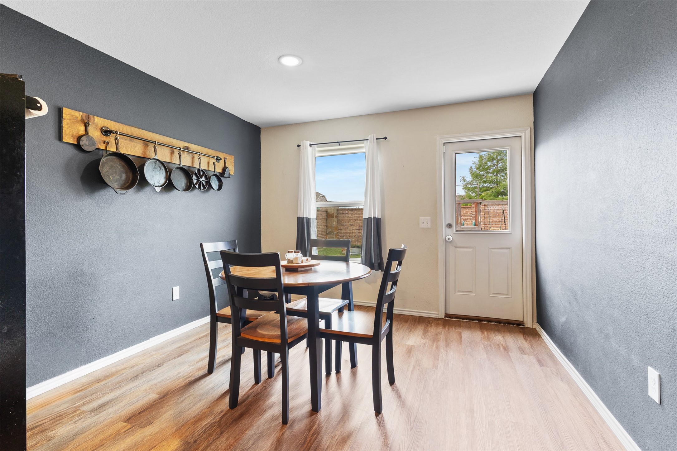 1914 Waggoner Drive Aubrey TX 76227
