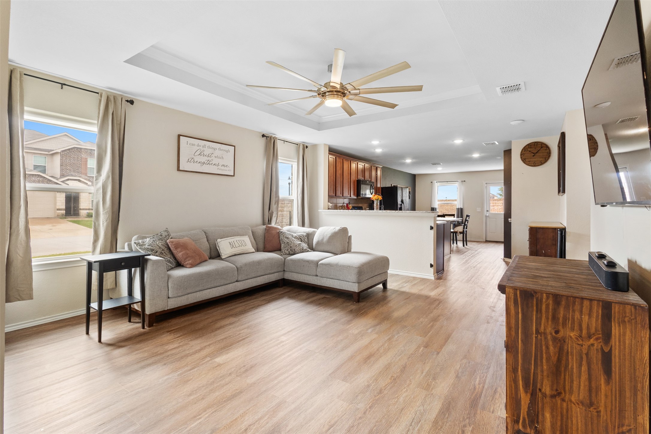 1914 Waggoner Drive Aubrey TX 76227