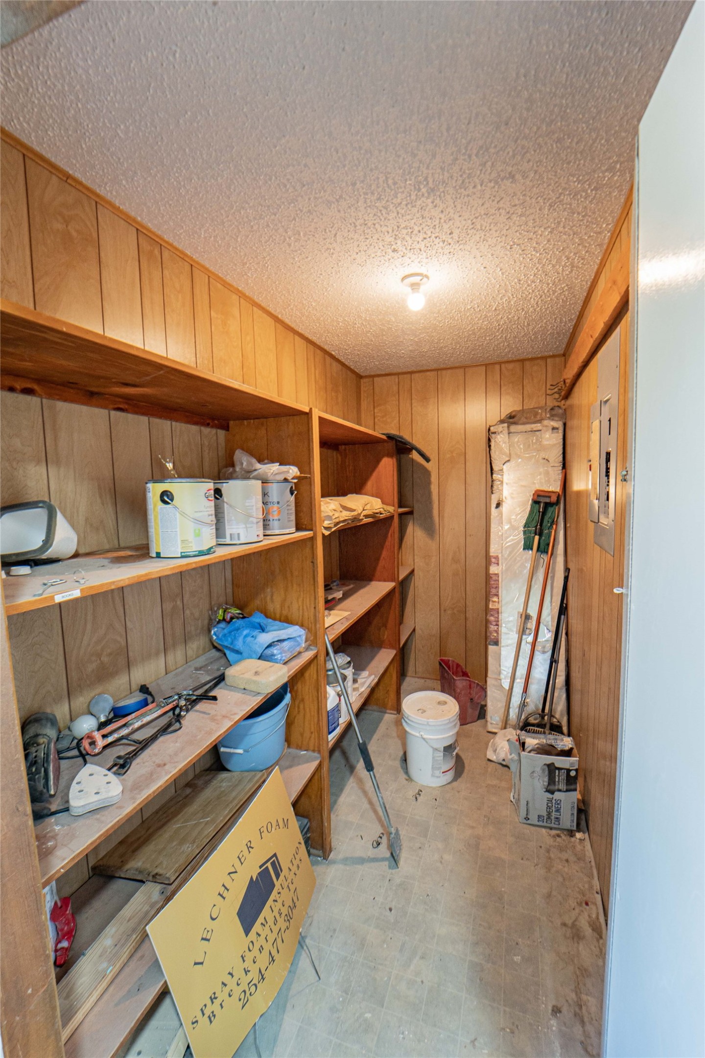 105 N Dairy Street Breckenridge TX 76424