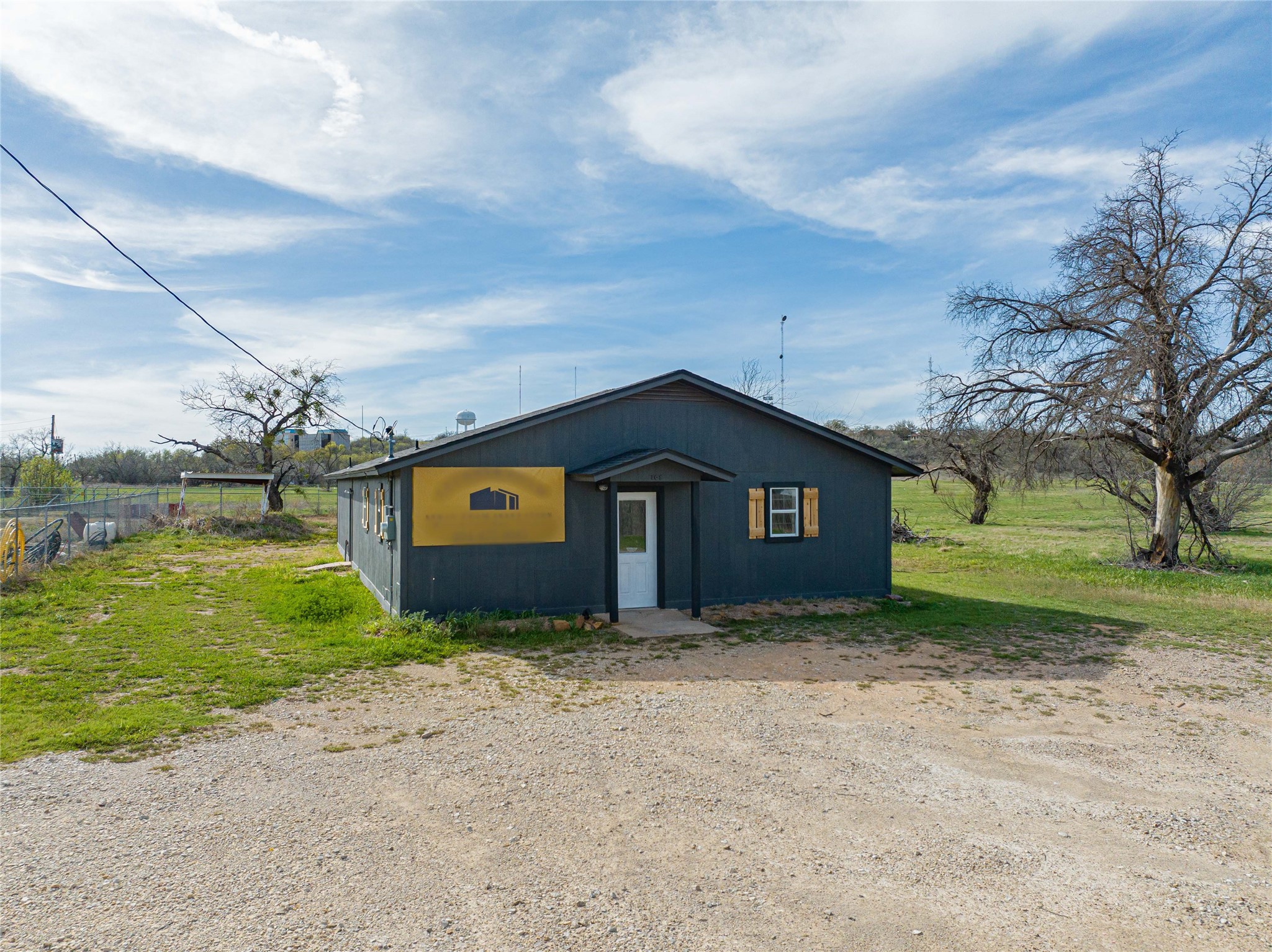 105 N Dairy Street Breckenridge TX 76424
