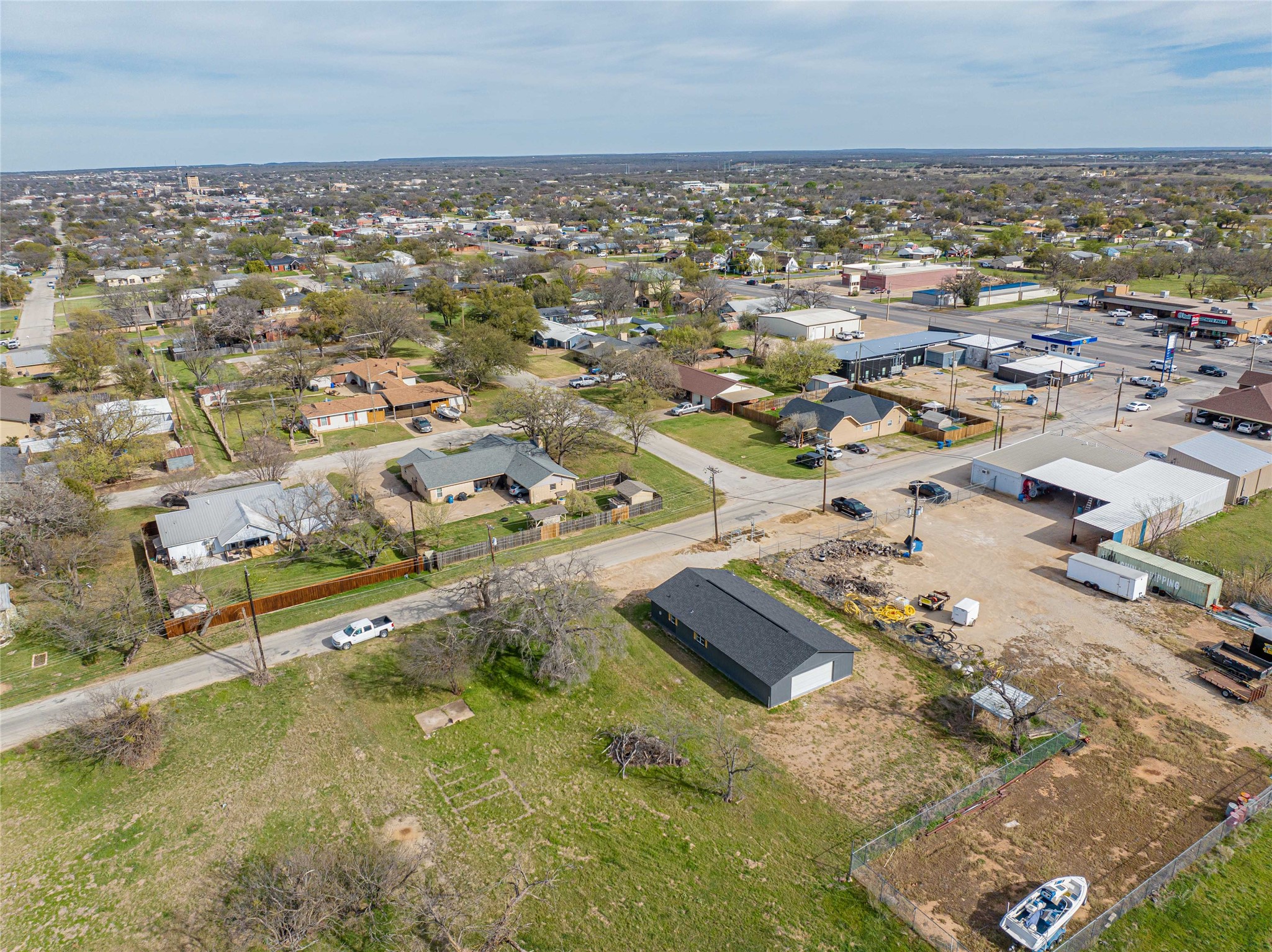 105 N Dairy Street Breckenridge TX 76424