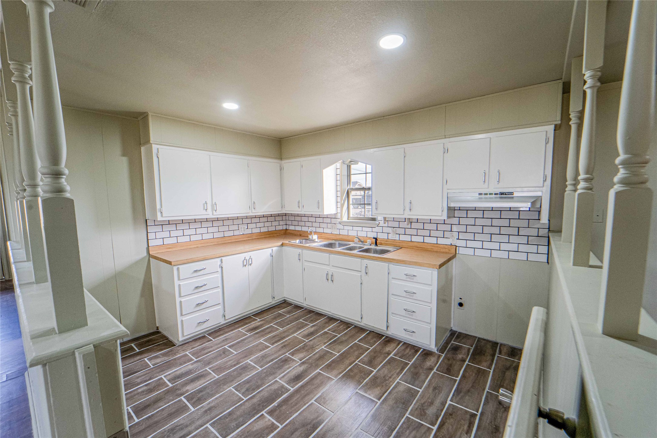 105 N Dairy Street Breckenridge TX 76424