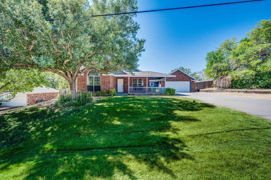 212 Lakewood Drive Waxahachie TX 75165