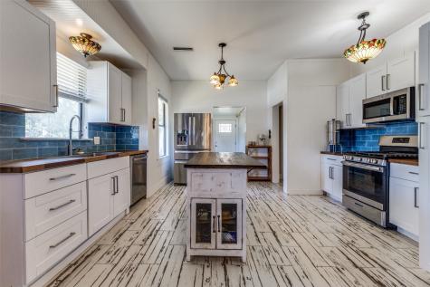 401 S 4th Street Crandall TX 75114
