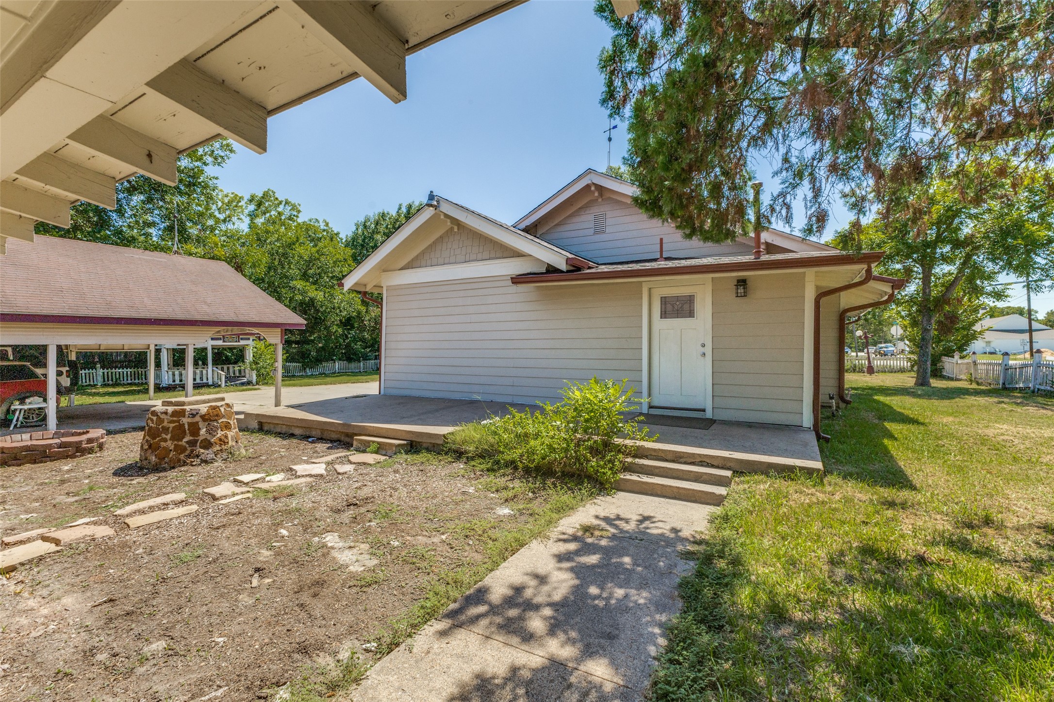 401 S 4th Street Crandall TX 75114