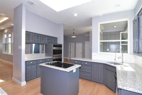 6214 Twin Oaks Circle Dallas TX 75240