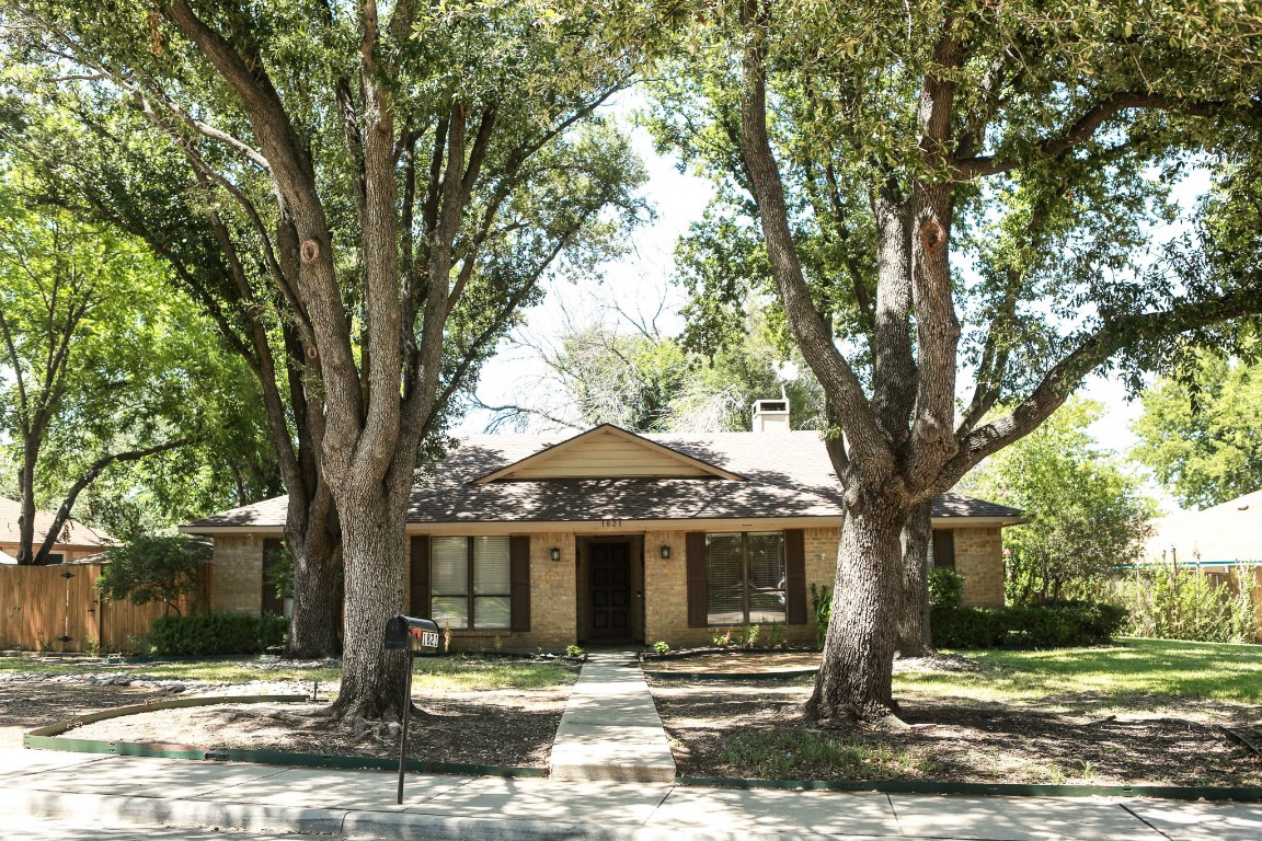 1821 Tucson Drive Lewisville TX 75077