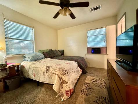 1319 W Morgan Street Denison TX 75020