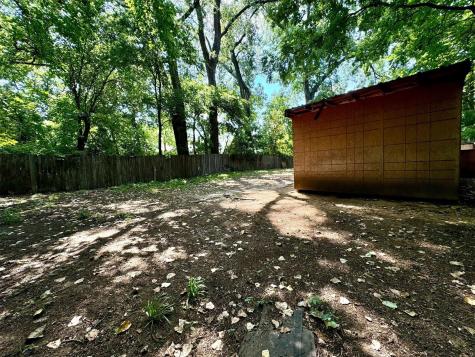 1319 W Morgan Street Denison TX 75020