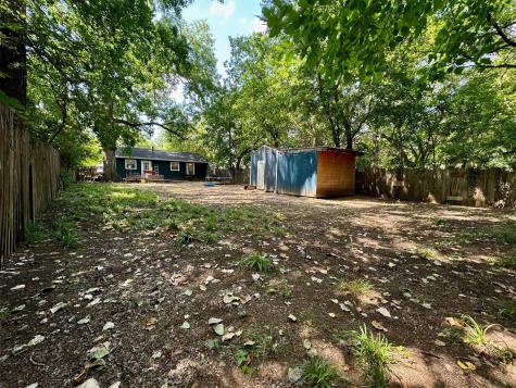 1319 W Morgan Street Denison TX 75020