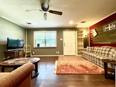 1319 W Morgan Street Denison TX 75020