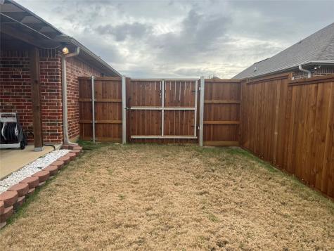 312 W Mcafee Drive Mabank TX 75147