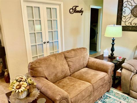 312 W Mcafee Drive Mabank TX 75147