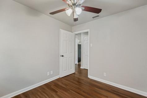 1913 San Antonio Street Grand Prairie TX 75051