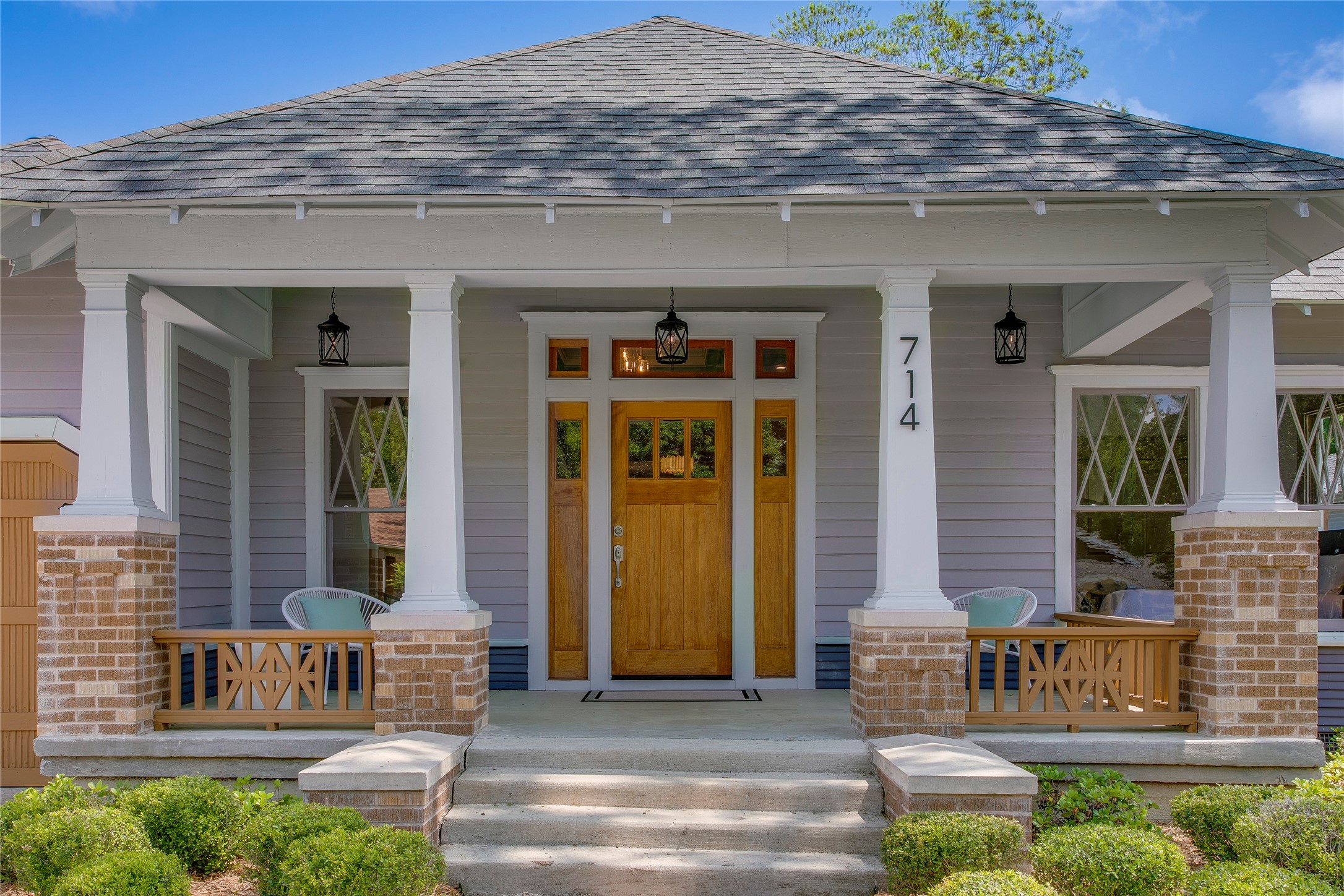 714 N Edgefield Avenue Dallas TX 75208