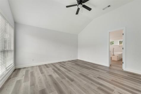 204 Hollywood Drive Glenn Heights TX 75154