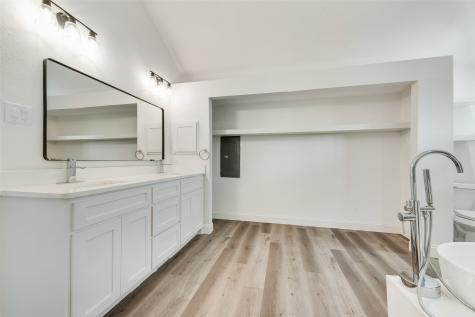 204 Hollywood Drive Glenn Heights TX 75154