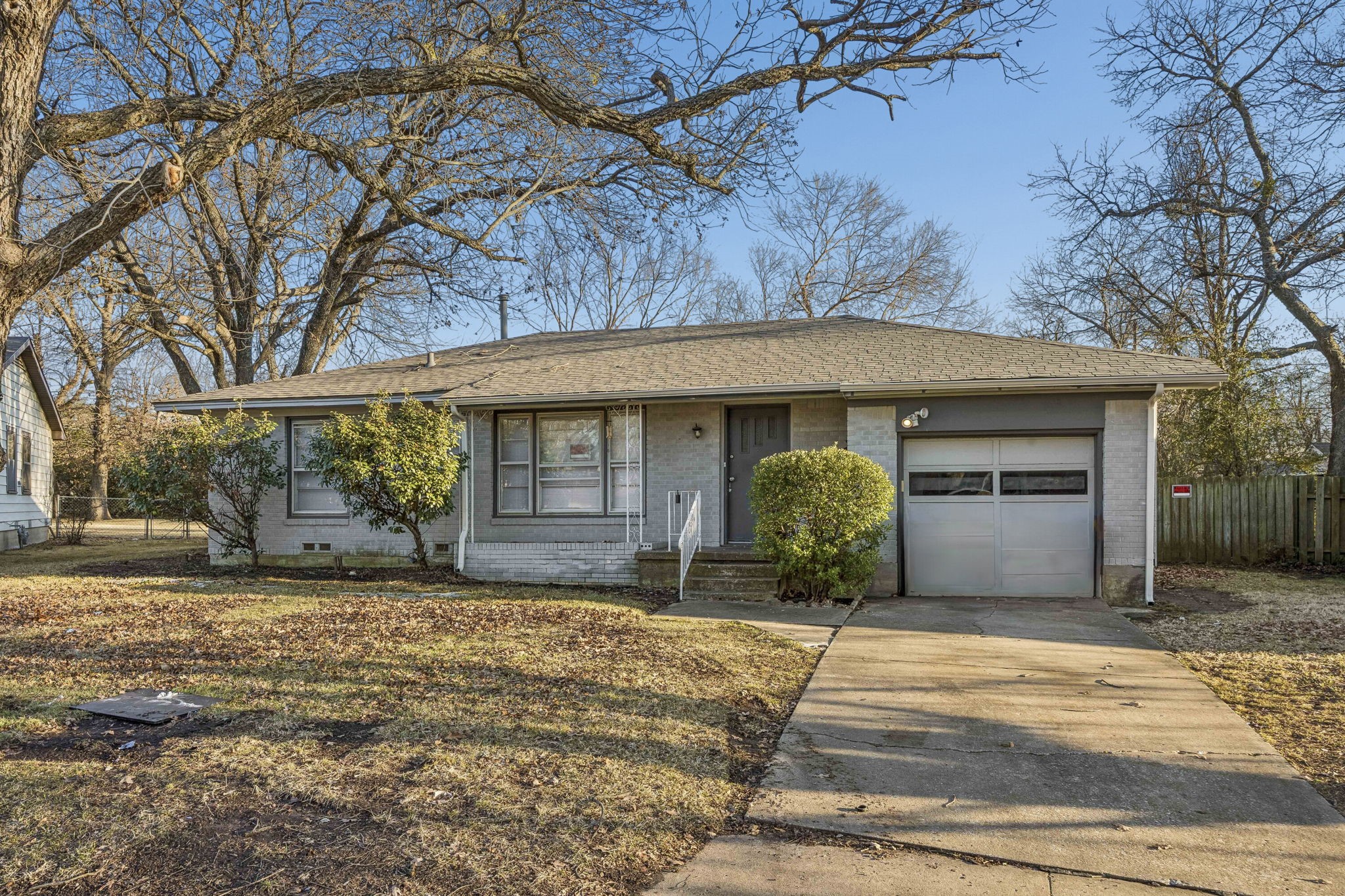 900 W Sycamore Street Sherman TX 75092