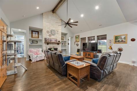 252 Agua Linda Drive Godley TX 76044