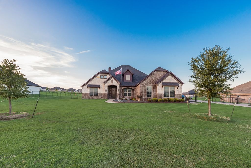 252 Agua Linda Drive Godley TX 76044