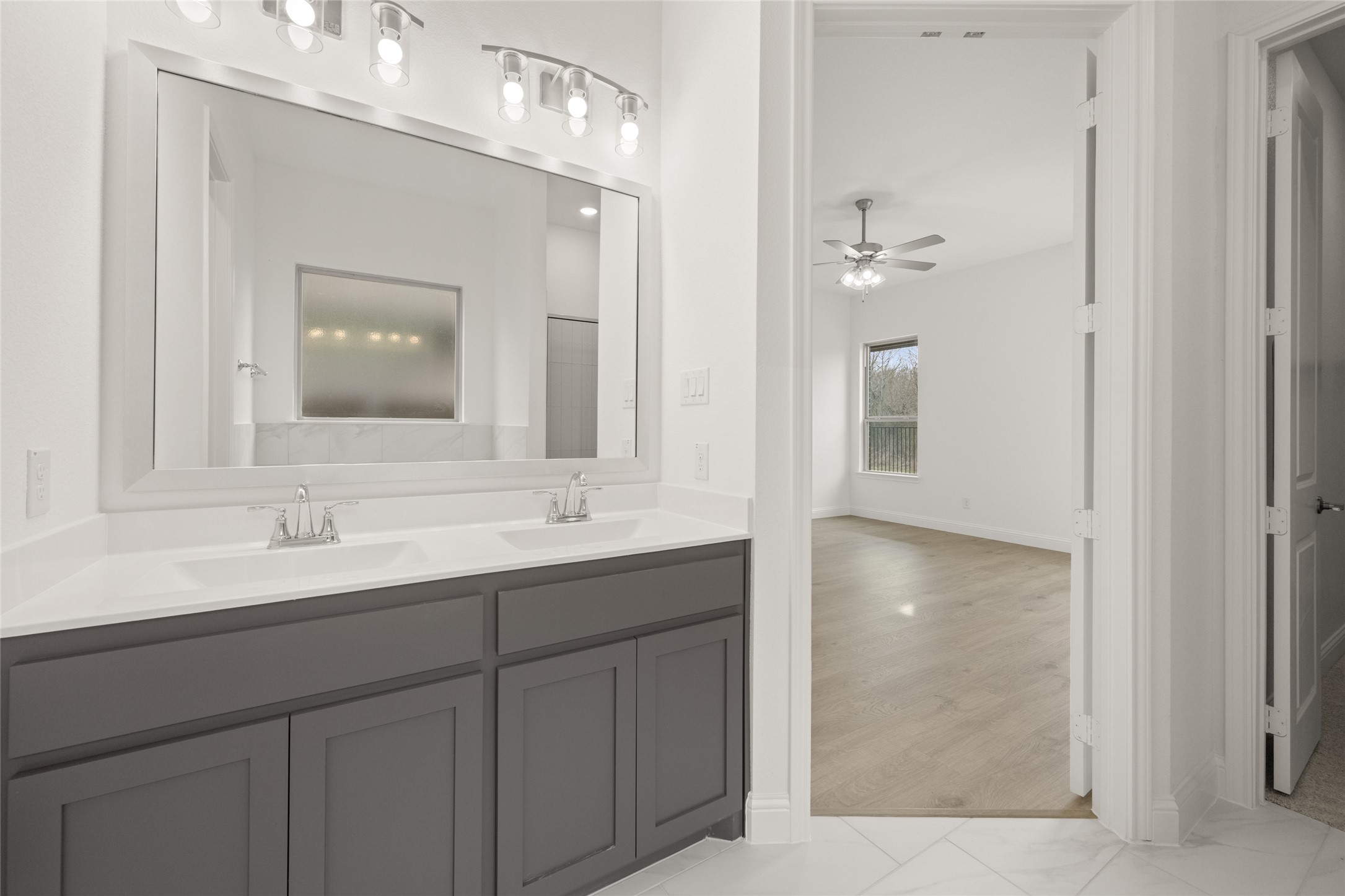 1016 Allegheny Court Burleson TX 76028