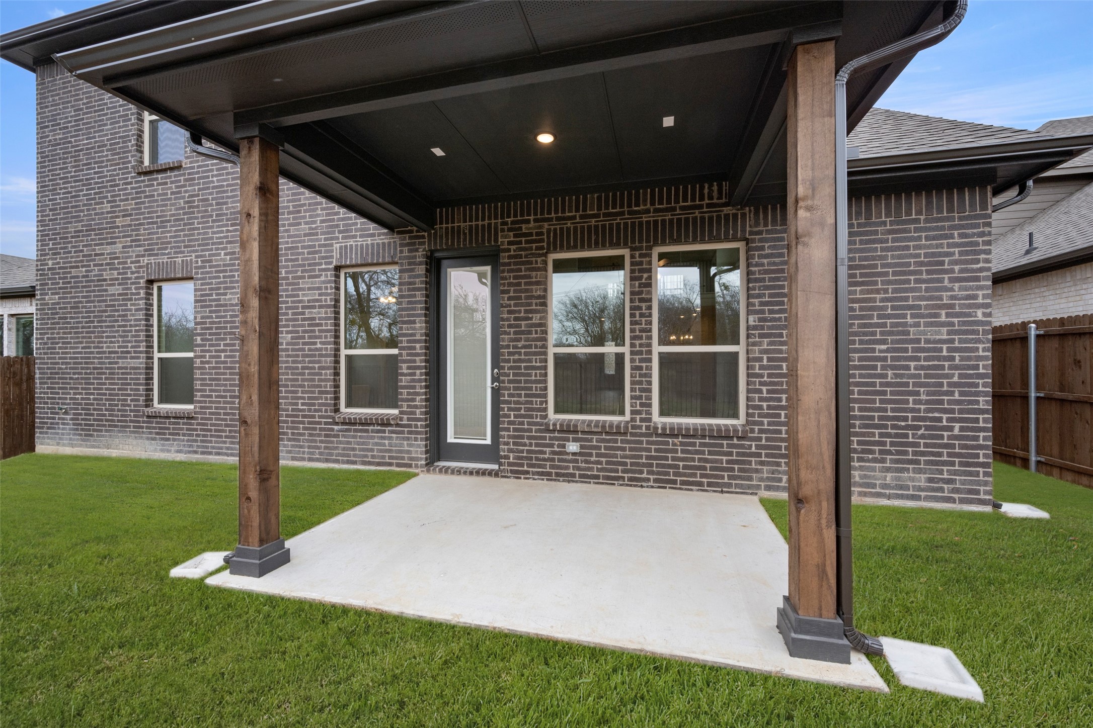 1016 Allegheny Court Burleson TX 76028