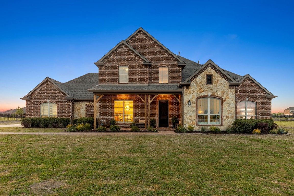 208 Livestock Drive Rockwall TX 75032