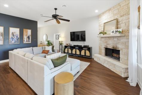 720 Whirlaway Road Hewitt TX 76643