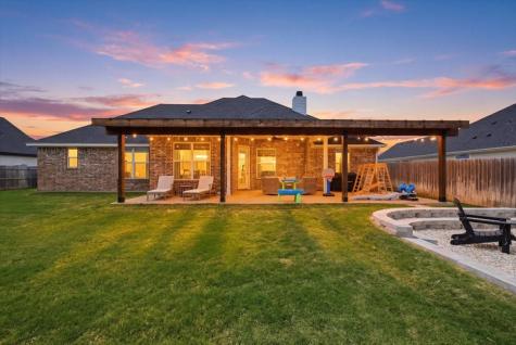720 Whirlaway Road Hewitt TX 76643