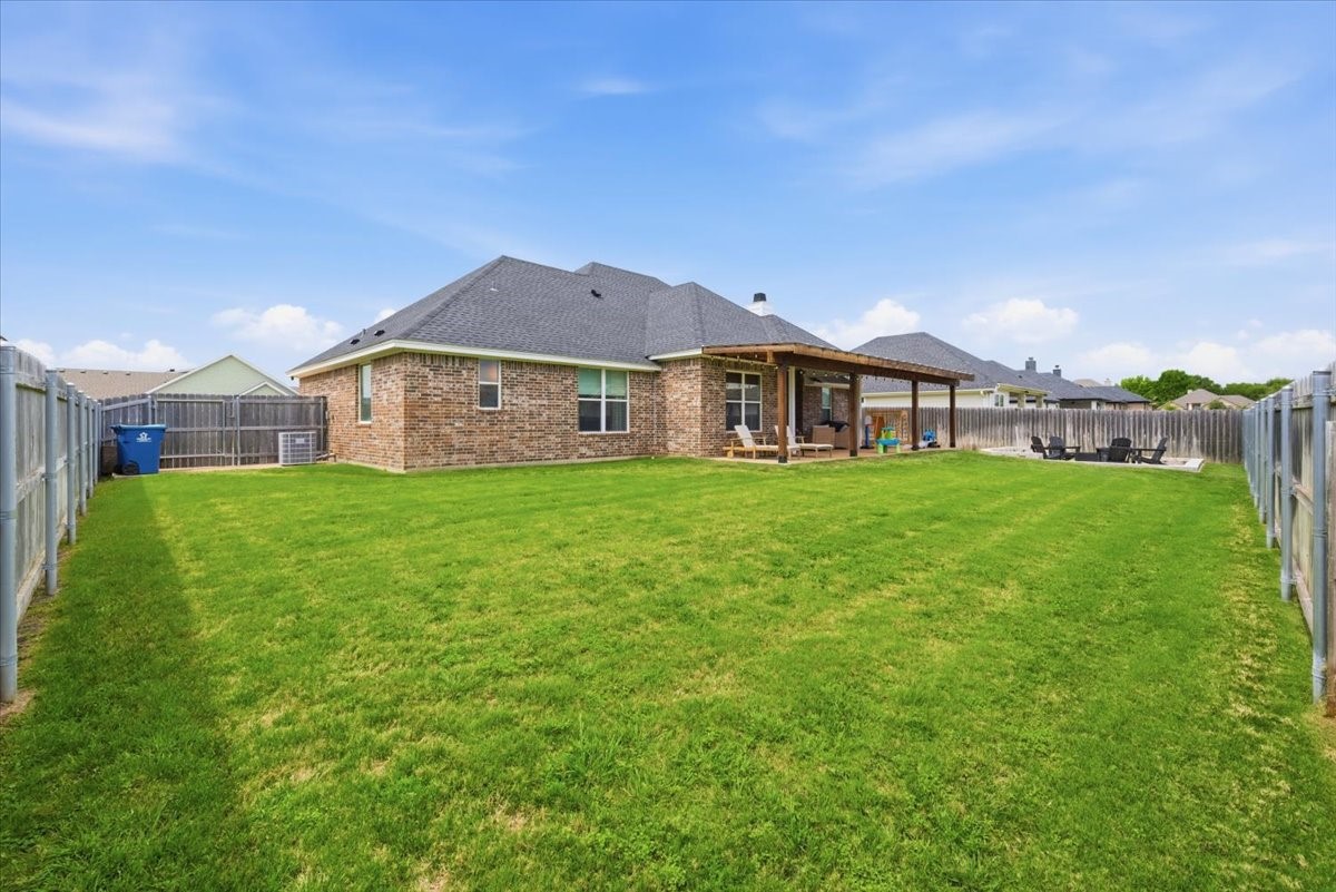 720 Whirlaway Road Hewitt TX 76643