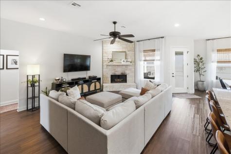 720 Whirlaway Road Hewitt TX 76643