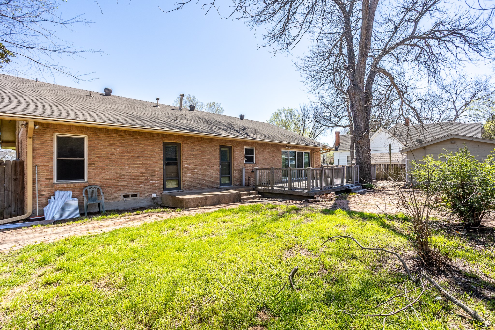 411 S Centre Lane Lancaster TX 75146