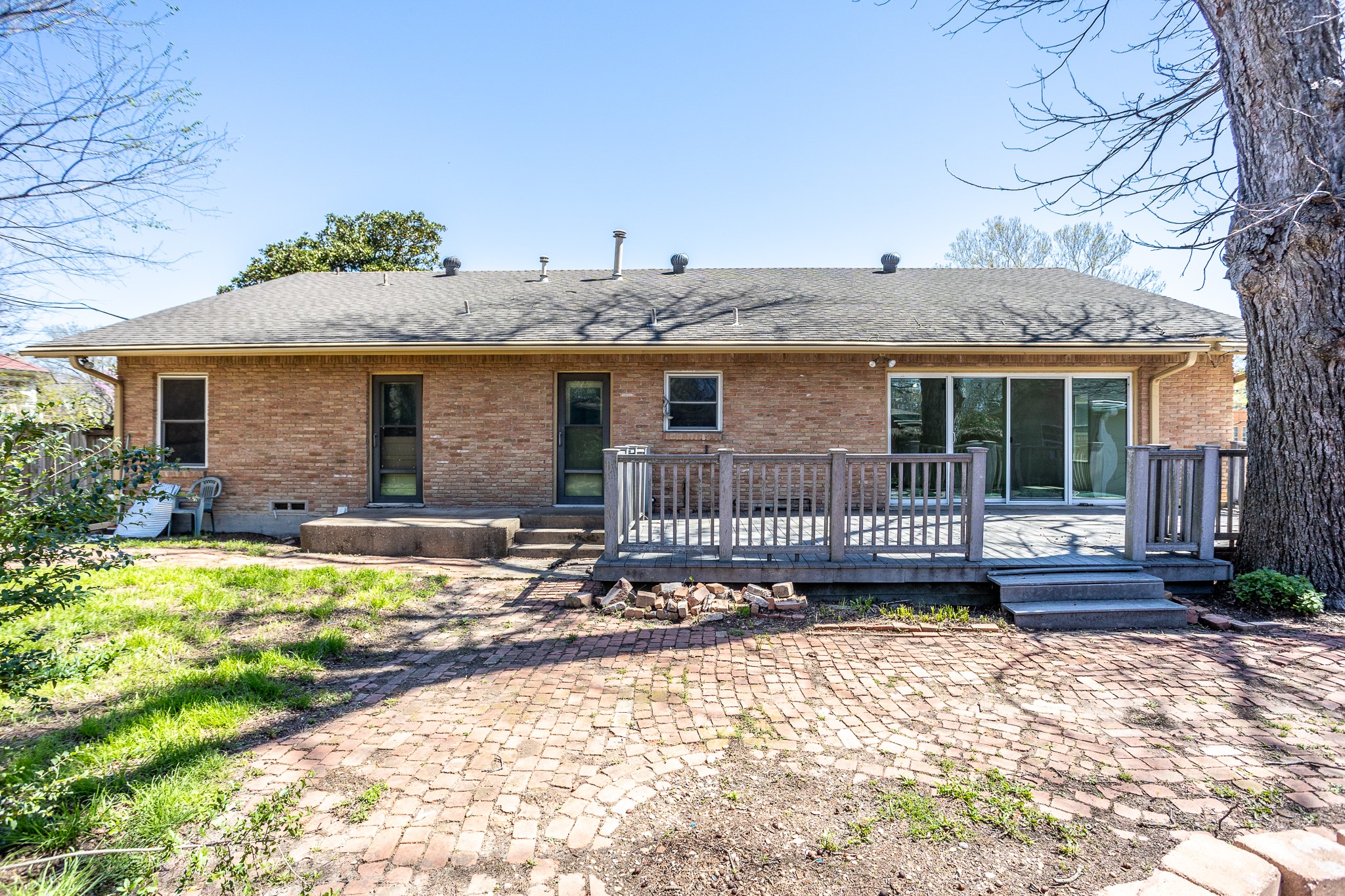 411 S Centre Lane Lancaster TX 75146